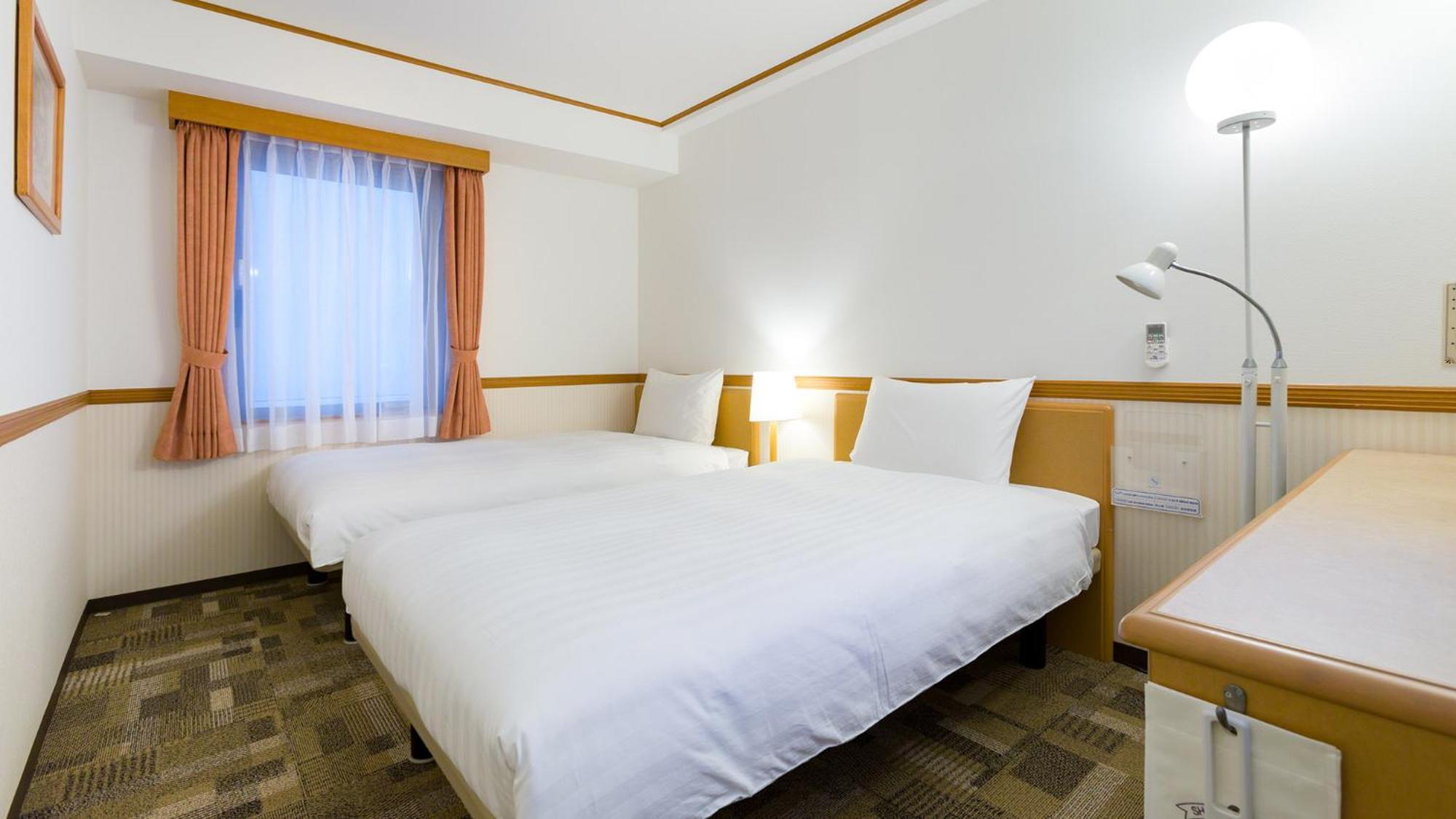 Toyoko Inn Fukuyama-Eki Shinkansen Minami-Guchi Bagian luar foto